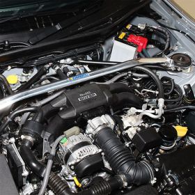 Carbing Front Strut Bar