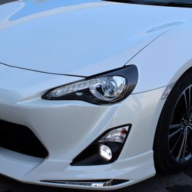 Second Stage Headlight Garnish 