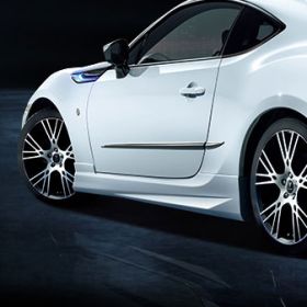 Modellista Kouki Side Skirts